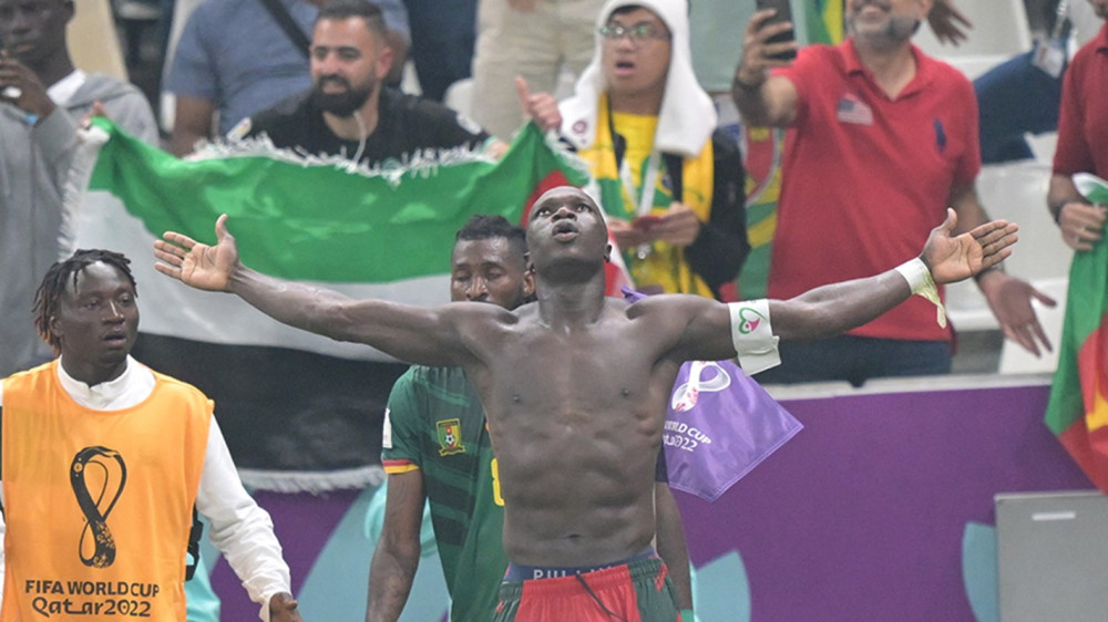 Kamerun, lider Brezilya'yı mağlup etti:1-0