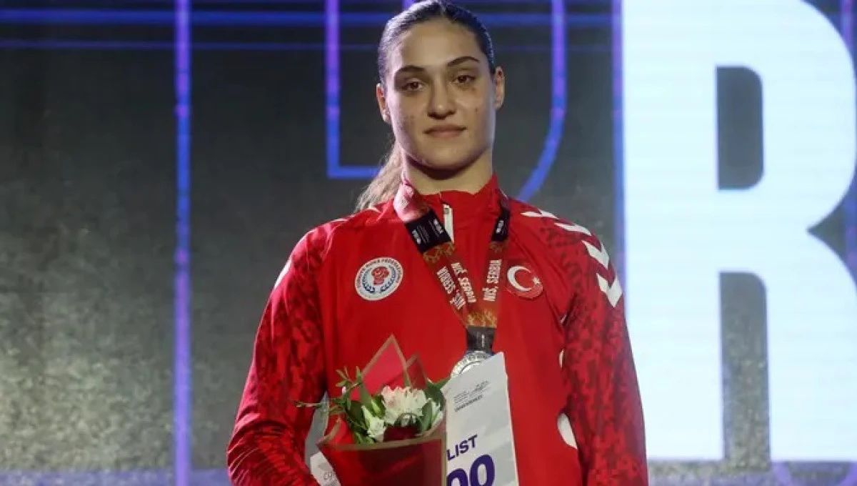 75 kg'da B&uuml;şra Işıldar d&uuml;nya ikincisi