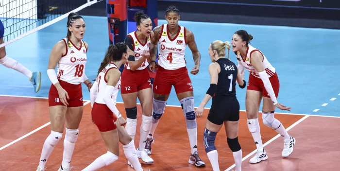 A Milli Kadın Voleybol Takımı, Avrupa Şampiyonası&rsquo;nda finalde:3-0