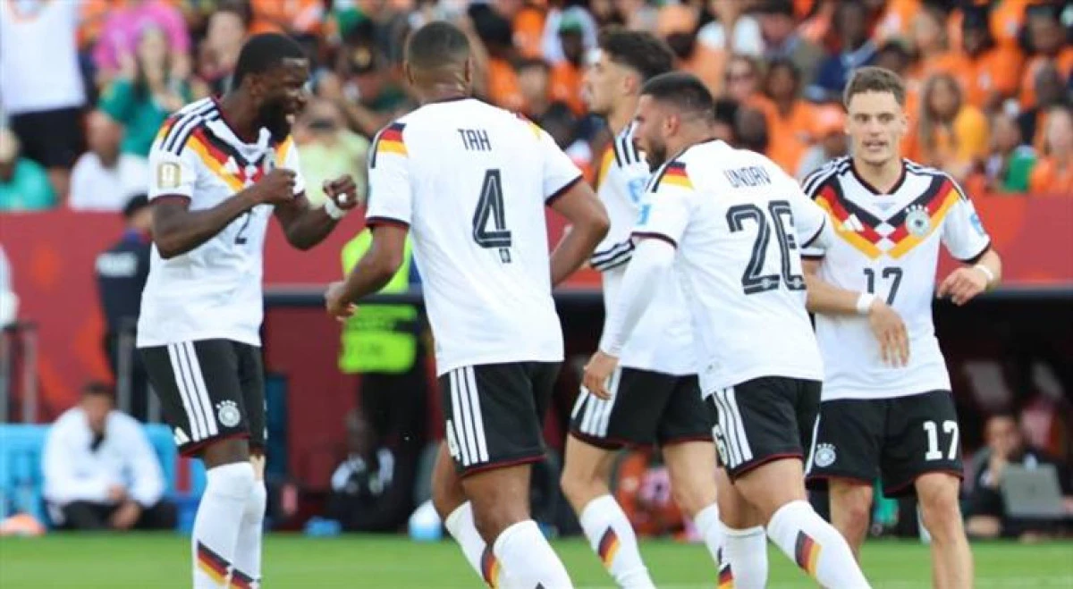 Almanya 90+4'de  bileti kaptı:2-1