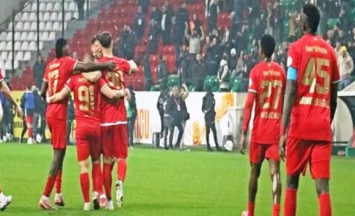 Amed Sportif Faaliyetler, zirveden kopmadı:1-0