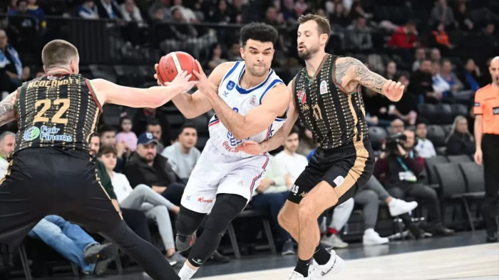 Anadolu Efes, Karşıyaka'yı mağlup etti:99-96