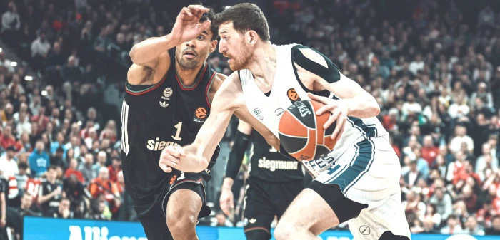 Anadolu Efes son saniyede kazandı:81-80