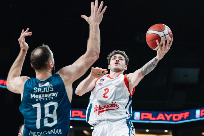 Bahçeşehir Koleji kazanmasını bildi:76-70