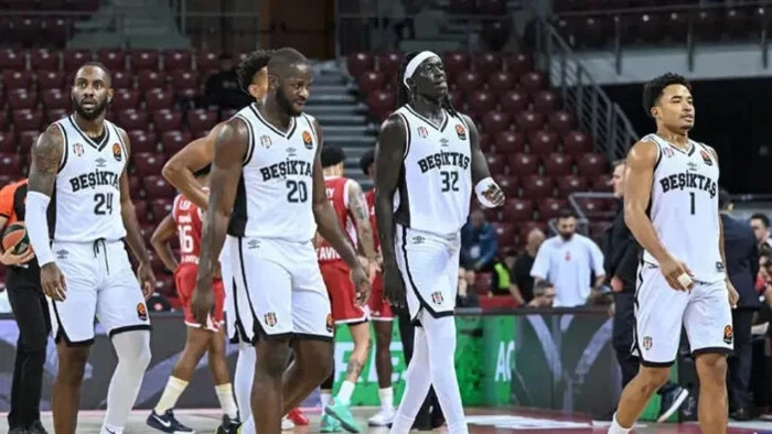  Beşiktaş 3. mağlubiyetini aldı:82-100