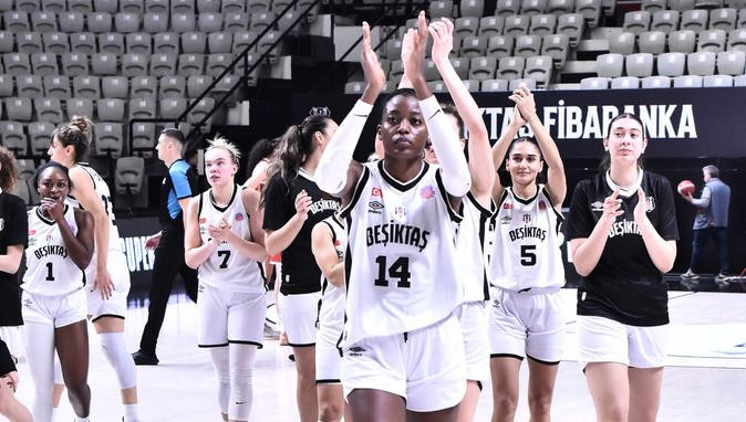 Beşiktaş play-off turunda:103-63