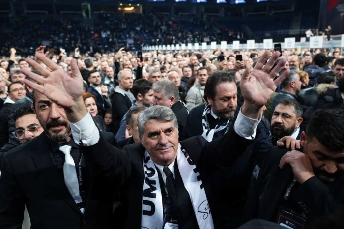  Beşiktaş'ın Başkanı Serdal Adalı oldu 