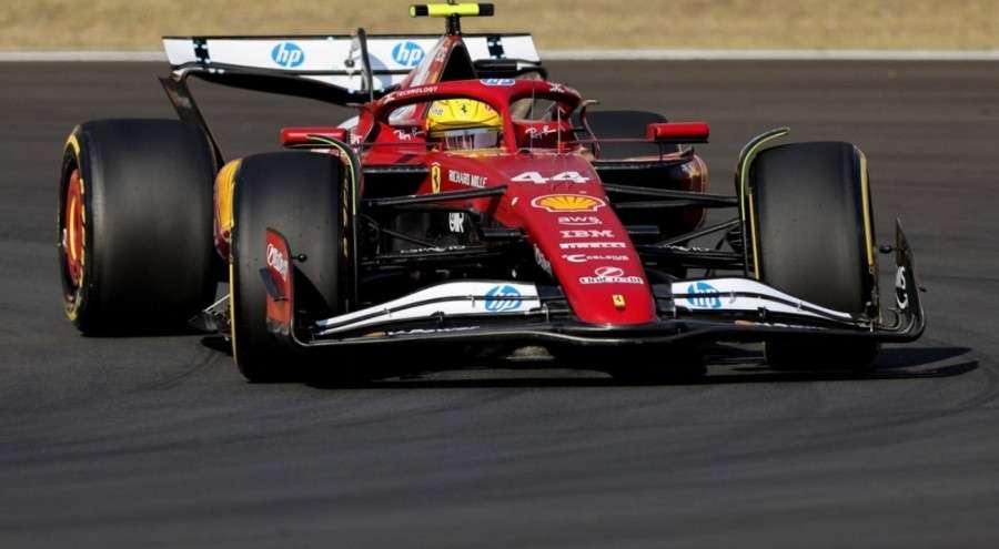 &Ccedil;in&rsquo;de pole pozisyonu Hamilton&rsquo;un