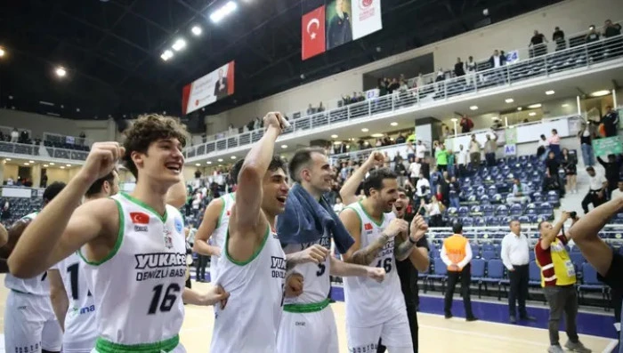 Denizli Basket evinde farklı kazandı:83-69