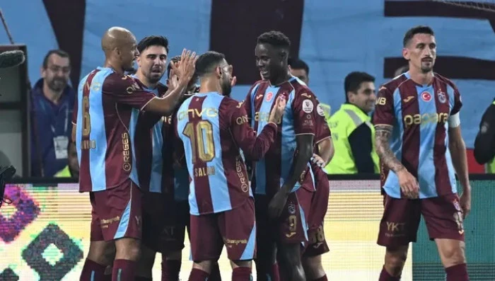 Derbide 3 puan Trabzonspor'un:2-0