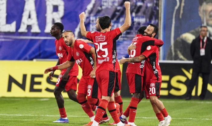Derbiyi Fatih Karag&uuml;mr&uuml;k kazandı:2-0