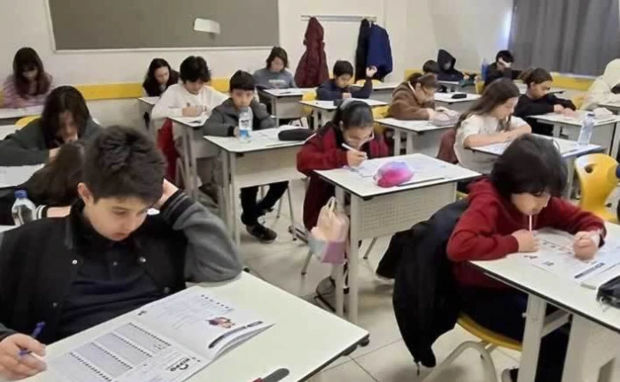 Eral&rsquo;da İngilizce Olimpiyatları Sınav Heyecanı