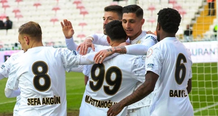 Erzurumspor FK deplasmanda kazandı:2-0