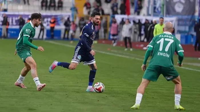 Erzurumspor FK zirveyi korudu:2-1