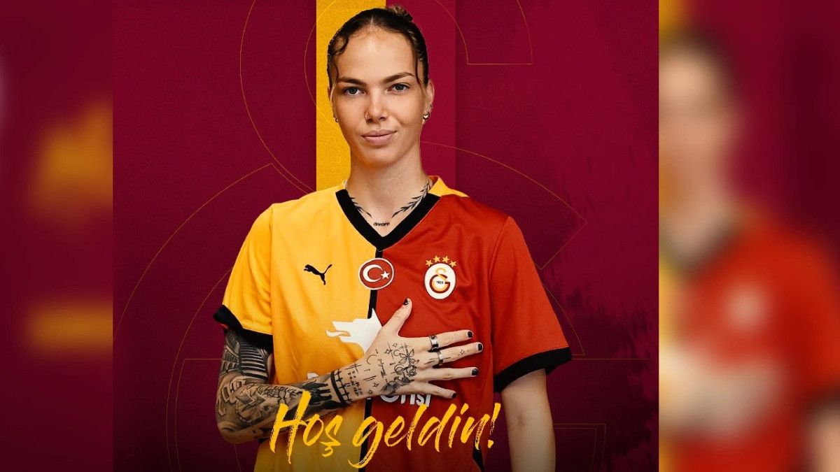 Eşcinsel yıldız futbolcu Galatasaray'da