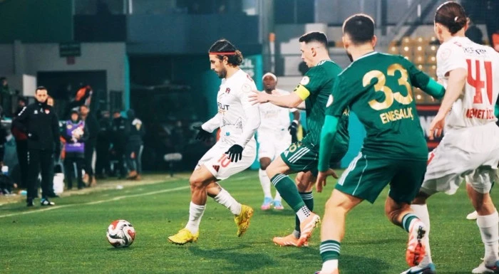 Esenler Erokspor ile  Vanspor FK yenişemedi.0-0