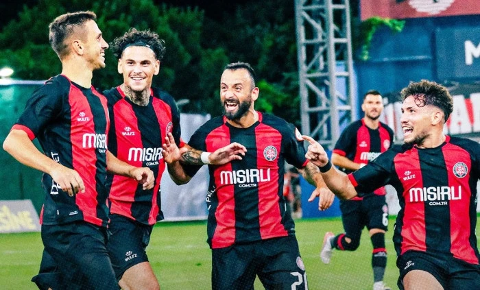 Fatih Karag&uuml;mr&uuml;k evinde kazandı:2-1