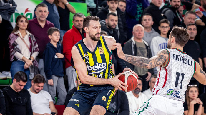 Fenerbahçe Beko, İzmir'de galip:101-90