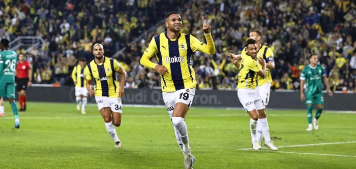 Fenerbahçe, sahasında galip:2-0