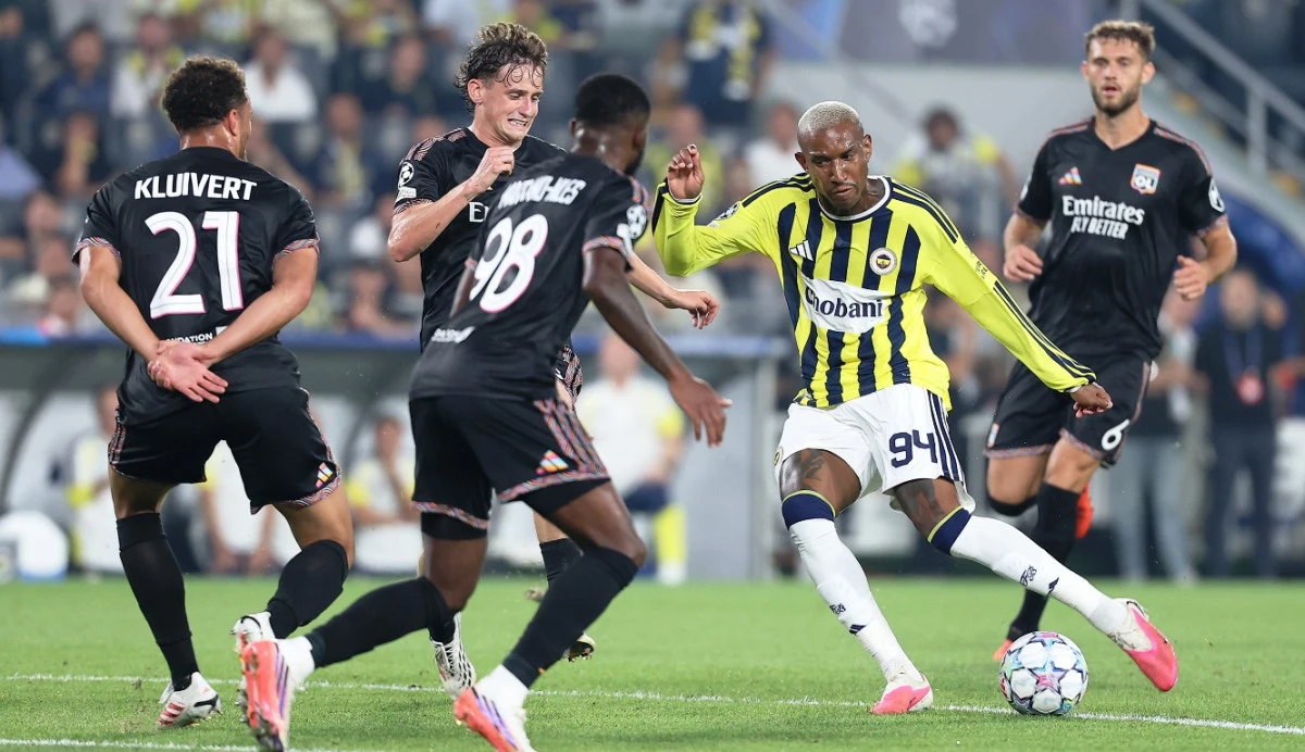 Fenerbah&ccedil;e turu Fransa'ya bıraktı:1-1