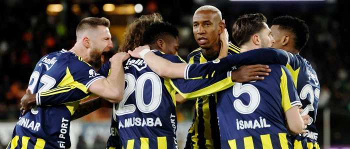 Fenerbah&ccedil;e'nin zirve inadı:3-2