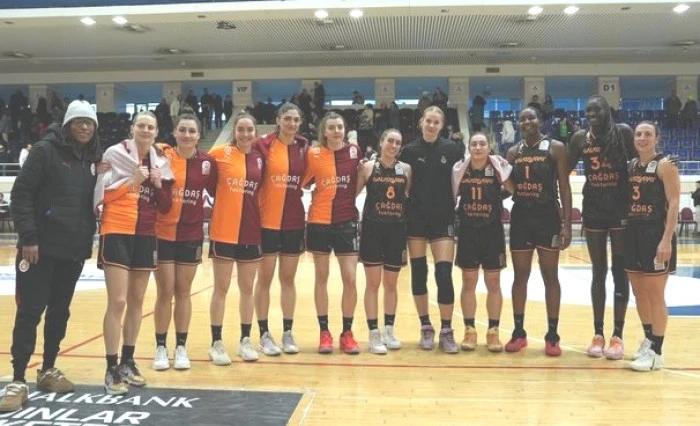  Galatasaray seriye bağladı:79-64