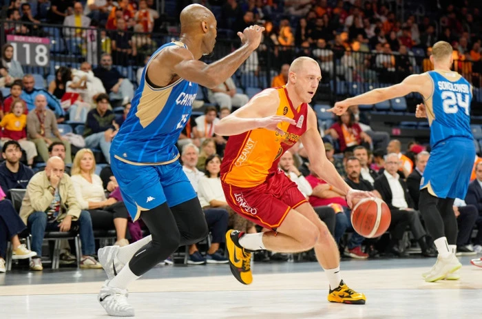 Galatasaray  sezona farklı başladı:102-79