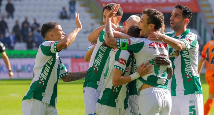 Gol düellosunu Konyaspor kazandı:3-2