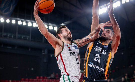 Karşıyaka ilk maçta evinde kayıp:77-81