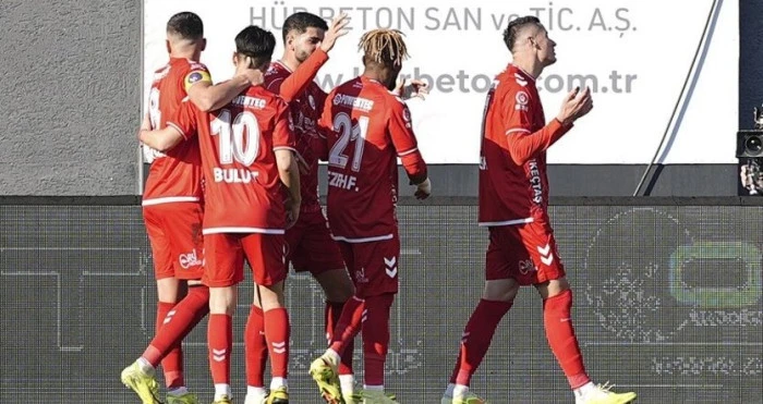 Ke&ccedil;i&ouml;reng&uuml;c&uuml; deplasmanda galip:1-0