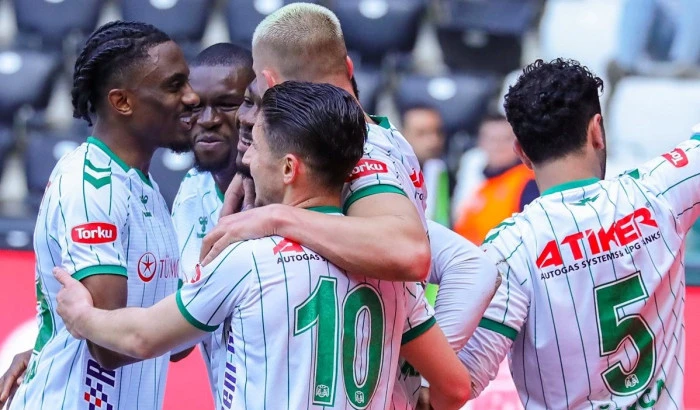  Konyaspor 90+4'de g&uuml;ld&uuml;:2-1