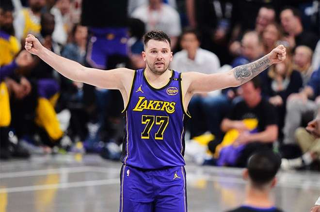 Luka Doncic Lakers'ı galibiyete taşıdı:112-97