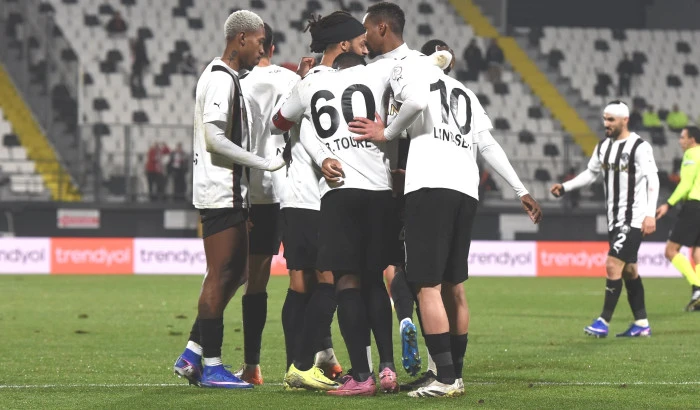 Manisa FK'dan 4 goll&uuml; galibiyet:4-1