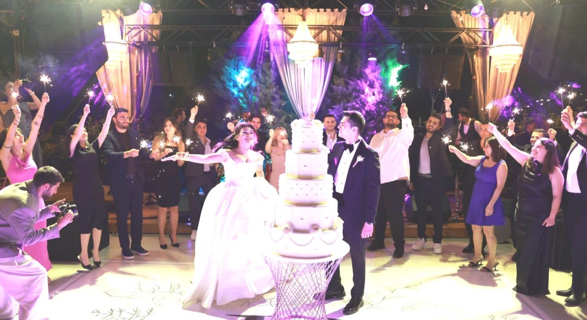 Mersin&rsquo;de &Ccedil;ok Konuşulacak D&uuml;ğ&uuml;n!