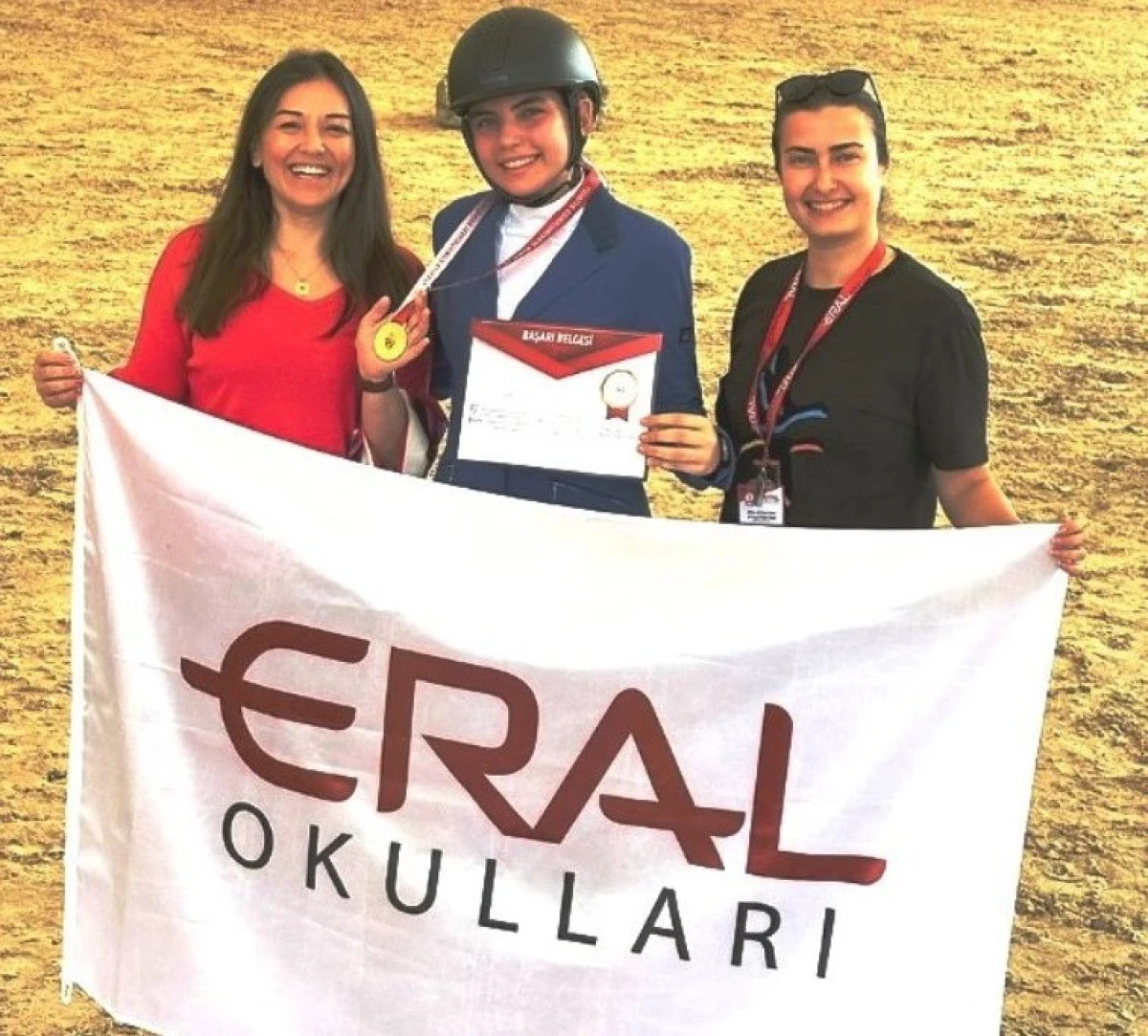 &Ouml;zel Eral Okulları&rsquo;ndan Berfin Irak Şampiyon