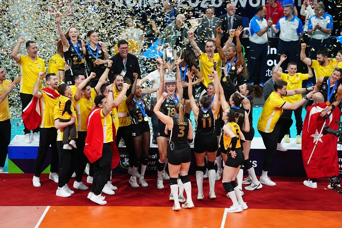 VakıfBank 7. kez Avrupa'nın en b&uuml;y&uuml;ğ&uuml;