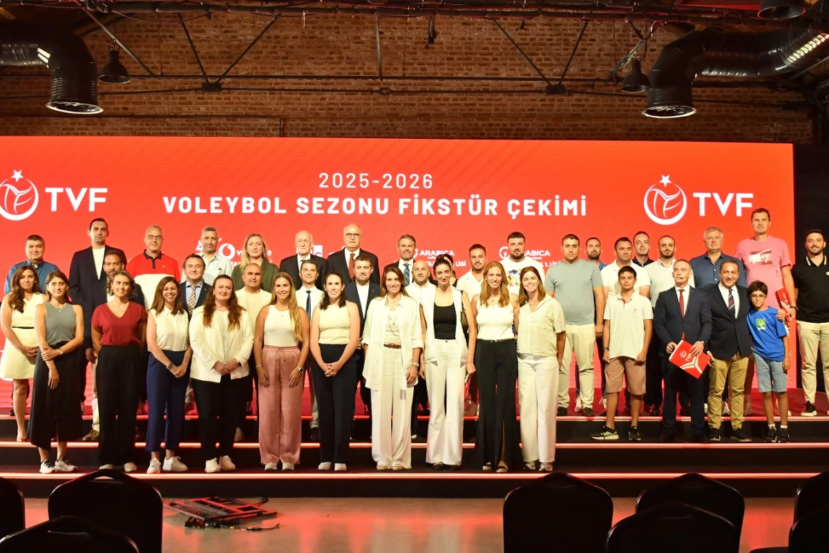 Voleybolda yeni sezonun fikst&uuml;r &ccedil;ekimi yapıldı